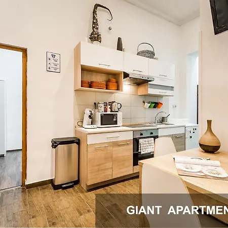 Bpr Weiner Apartments Apartment *