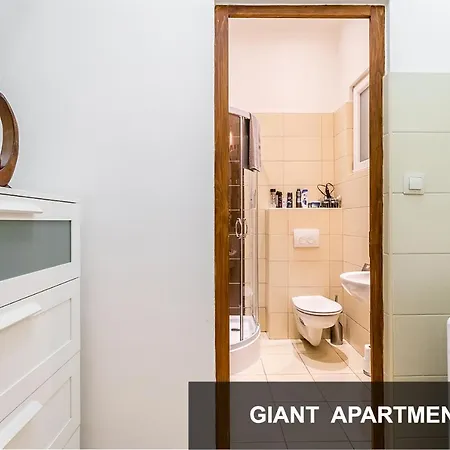 Bpr Weiner Apartments *
